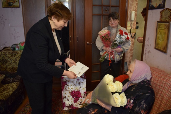 В Иванове отметила 101-й день рождения ветеран войны Клавдия Андреевна Никольская